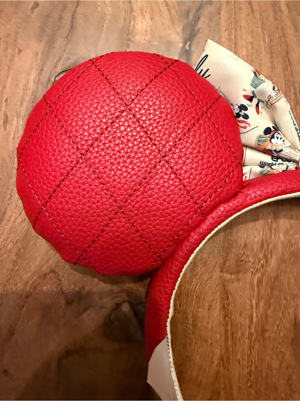 Faux Leather Disney Epcot Italy Minnie Mouse Ears - Picture 6 of 9